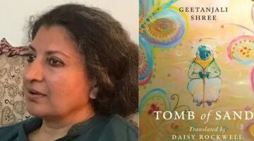 كاتبة هندية تفوز بجائزة “بوكر” الدولية عن روايتها “قبر الرمال”