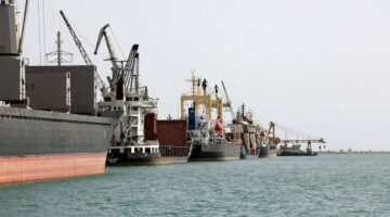 تقارير عن انفجار غرب ميناء الحديدة اليمني في البحر الأحمر