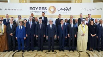 الرئيس السيسي يفتتح ويتفقد مؤتمر ومعرض مصر الدولي السابع للطاقة