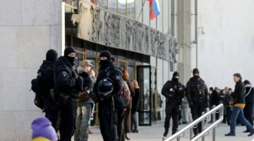 روسيا: أدلة تربط منفذي «هجوم موسكو» بالقوميين الأوكرانيين