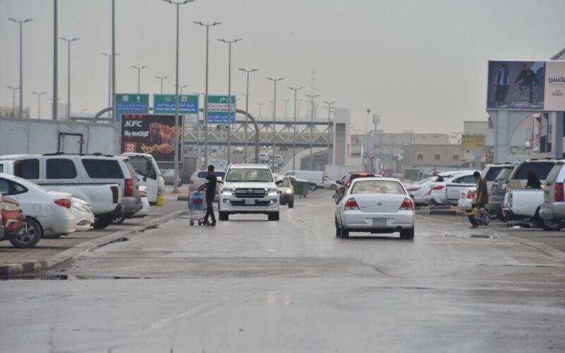أمطار خفيفة على أجزاء من الرياض.. الأماكن والمواعيد
