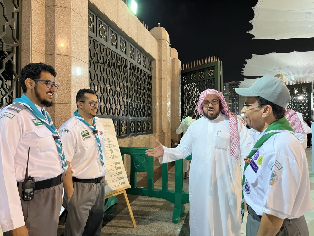 “الكشافة السعودية”.. جهود كبيرة لخدمة زوار المدينة المنورة